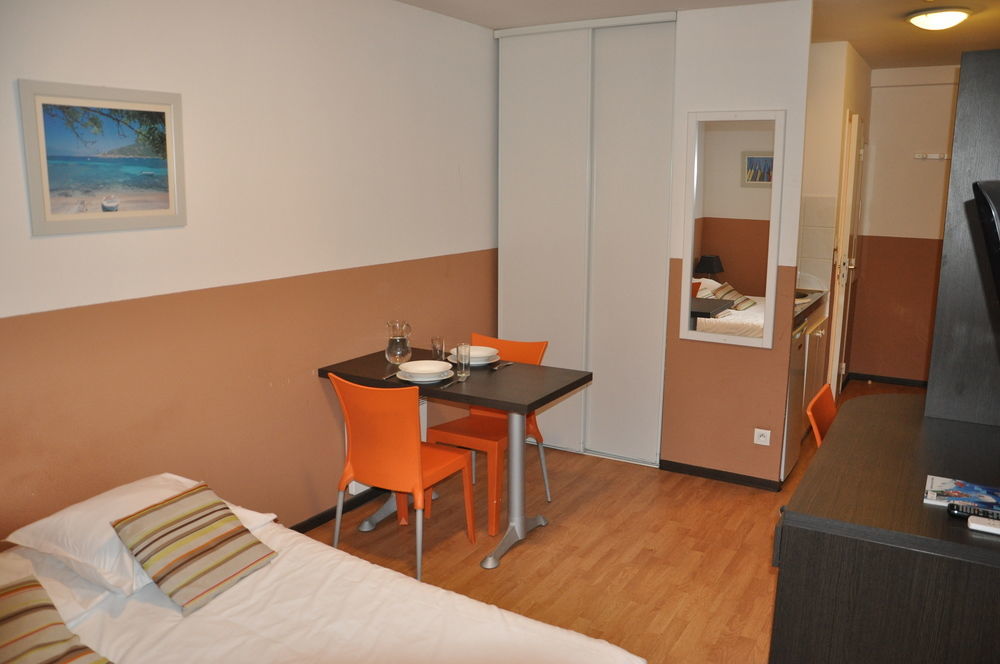 Comfort Aparthotel Aix Le Tholonet Экстерьер фото