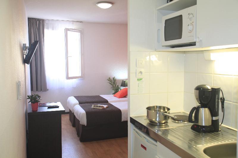 Comfort Aparthotel Aix Le Tholonet Экстерьер фото